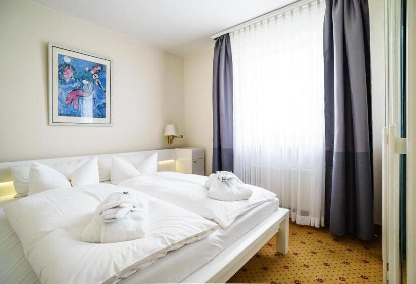 Otel Holsteiner Hof   Timmendorfer Strand