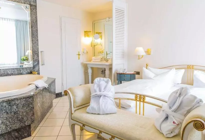 Hotel Holsteiner Hof   Timmendorfer Strand