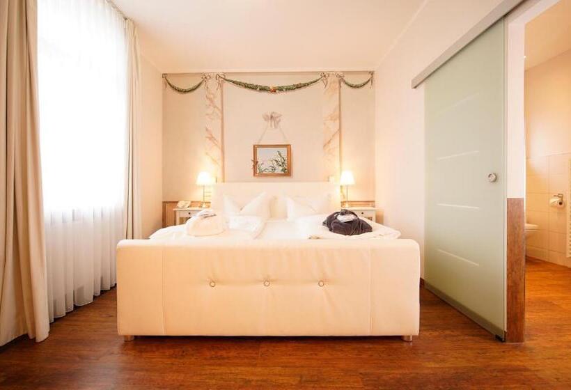 Otel Holsteiner Hof   Timmendorfer Strand