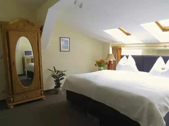 Hotelli Im Hofgarten Garni