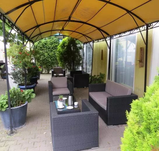 Hotelli Im Hofgarten Garni