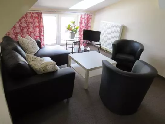 Hotelli Im Hofgarten Garni