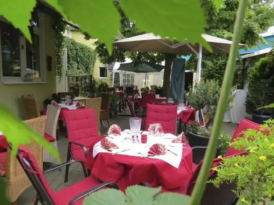 Hotelli Im Hofgarten Garni