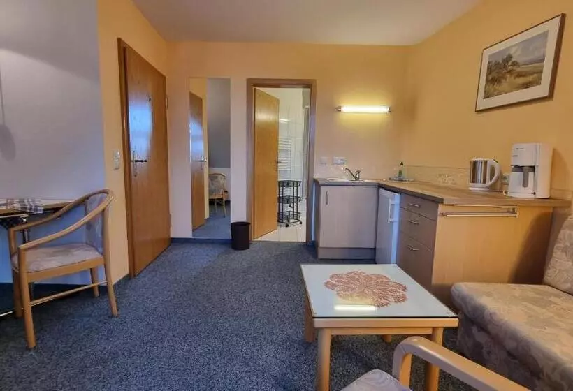 Отель Peenebrücke