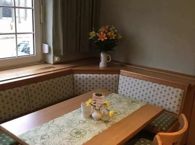 Hotel & Gasthaus Zum Eichenkranz