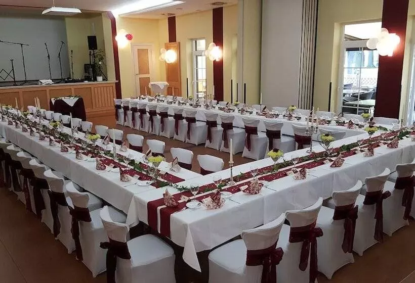 Hotel & Gasthaus Zum Eichenkranz