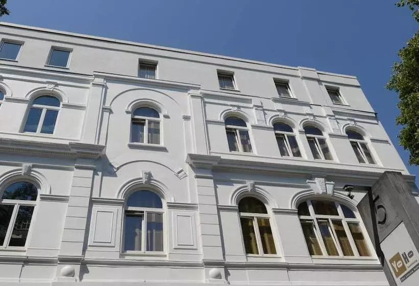 酒店 Yoho   The Young