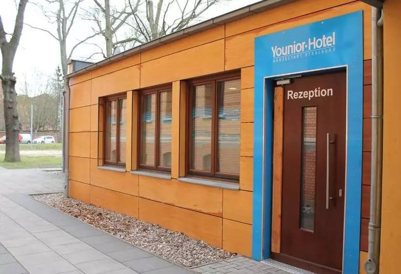 Hotel Younior  Stralsund