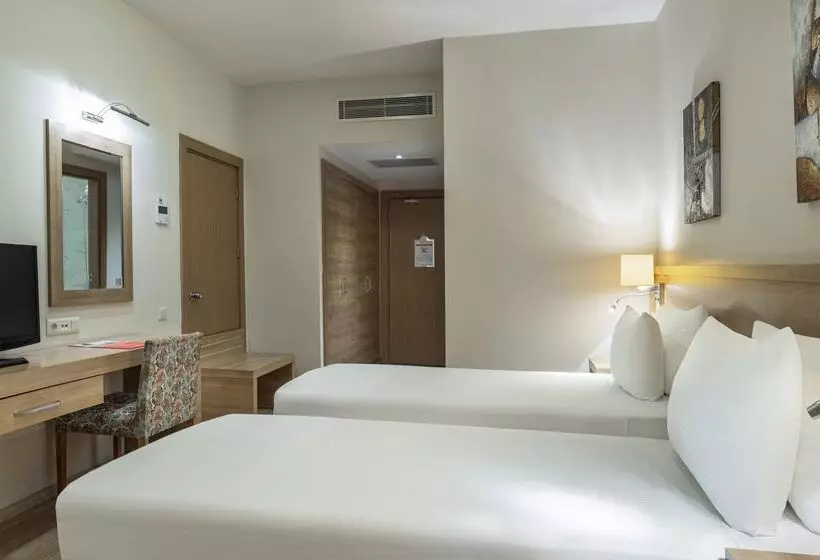 Ramada Resort By Wyndham Lara