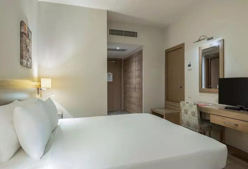 Ramada Resort By Wyndham Lara