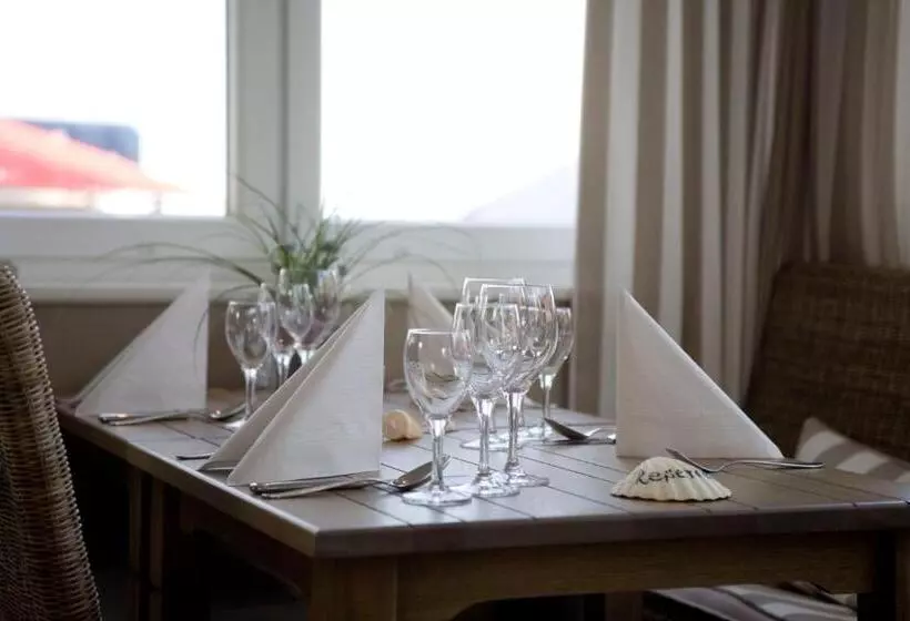 Strandhotel Seeblick, Ostseebad Heikendorf