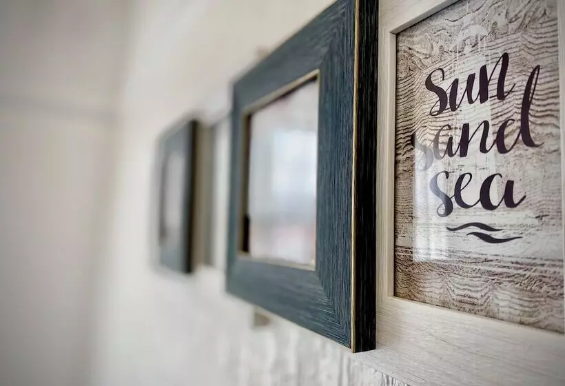 Clifton Stylish Hot Tub House In Blackpool