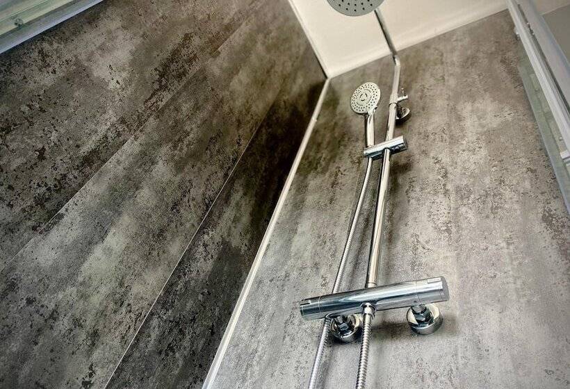 Clifton Stylish Hot Tub House In Blackpool