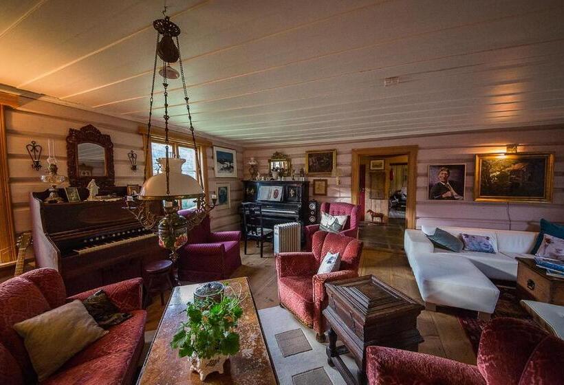 Отель Kvaale Gard