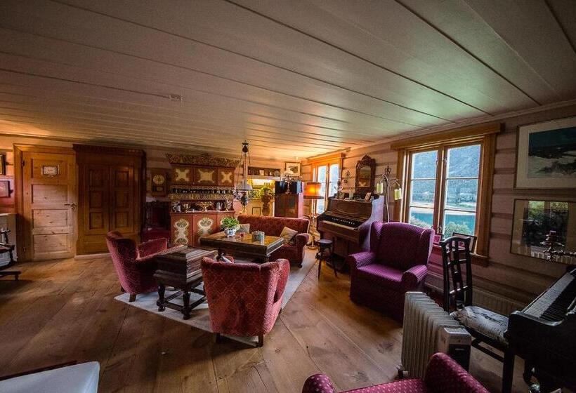 Отель Kvaale Gard