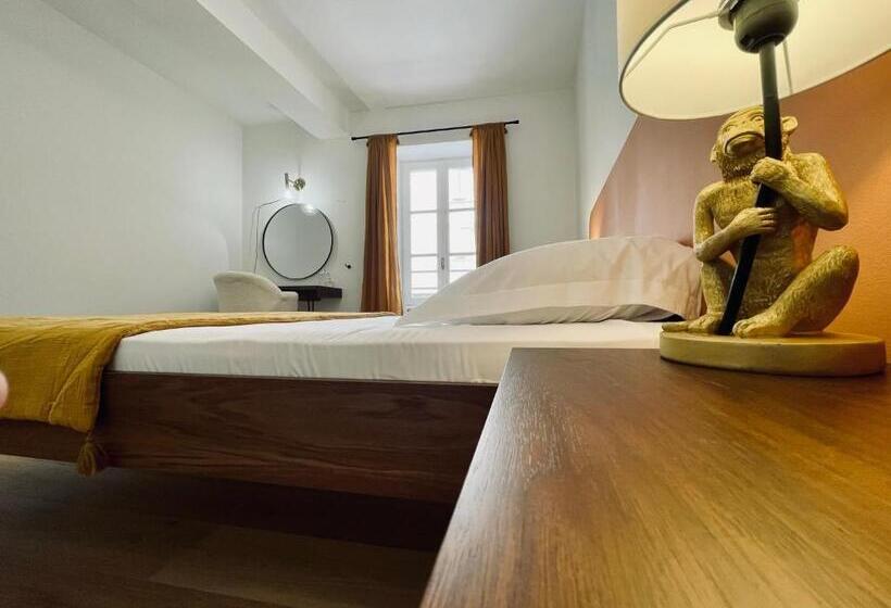 Superbe Appartement T2 En Plein Centre D Ajaccio, Rue Fesch