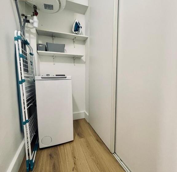 Superbe Appartement T2 En Plein Centre D Ajaccio, Rue Fesch