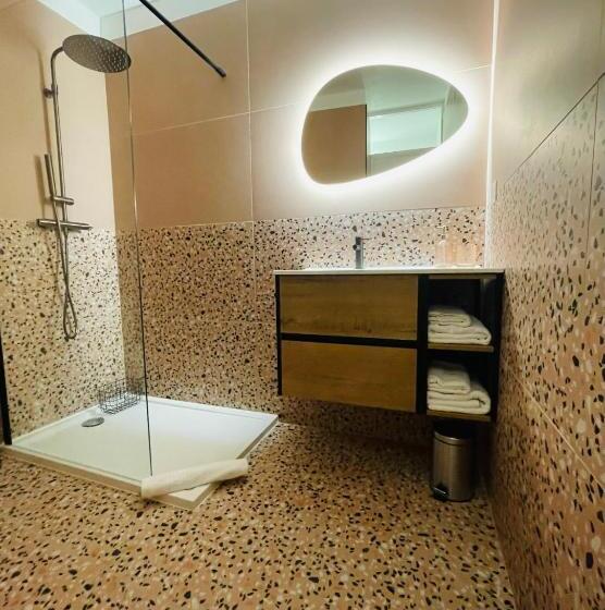 Superbe Appartement T2 En Plein Centre D Ajaccio, Rue Fesch