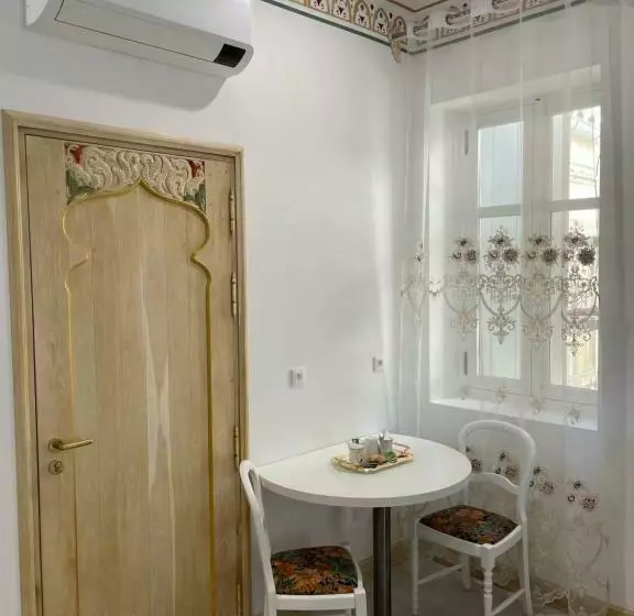 Majatalo Chambre Orientale Chérazade Maison De L église