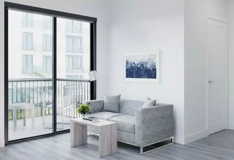 Hotelli Aka West Palm