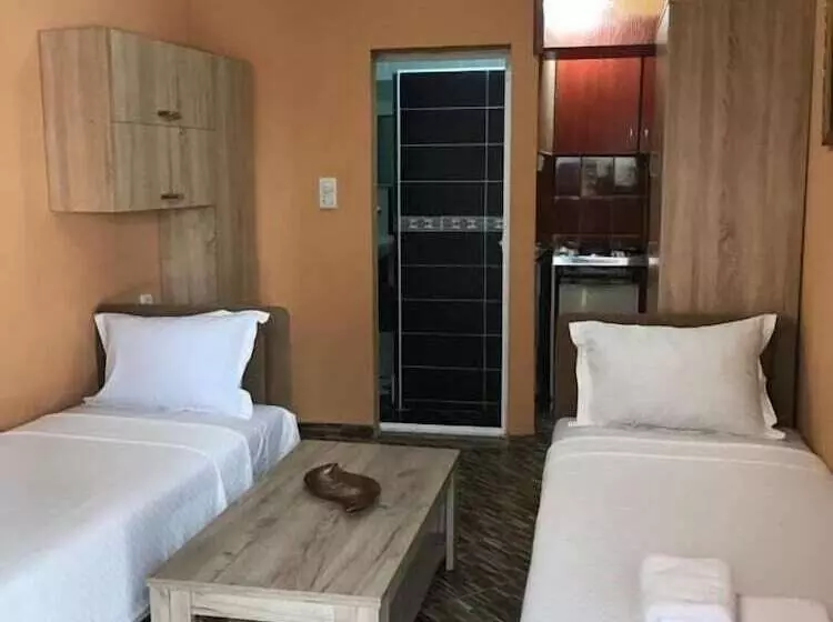 Puerta Hotel Kotor