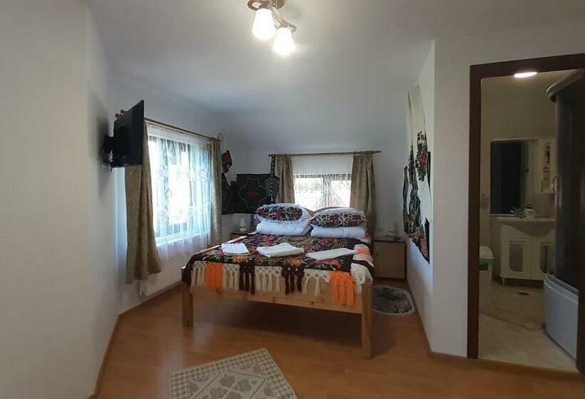 פנסיון Casa Bozai