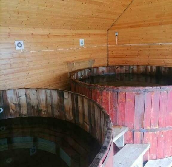 פנסיון Casa Bozai