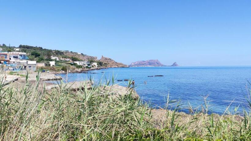 Bed and Breakfast Amuni  Apartments