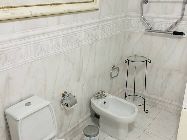 پانسیون Dmcharme