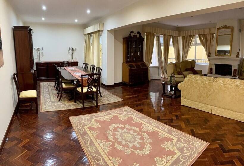 پانسیون Dmcharme