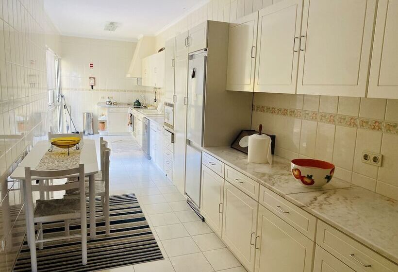 پانسیون Dmcharme