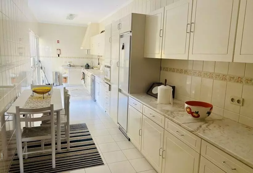 پانسیون Dmcharme