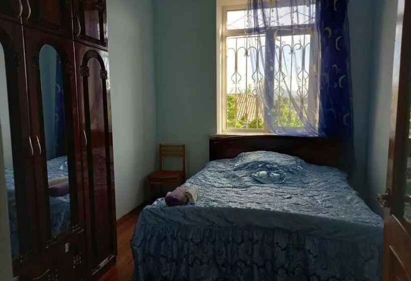 Aamiaismajoitus (B&B) Monavard