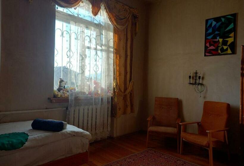 Bed and Breakfast Monavard