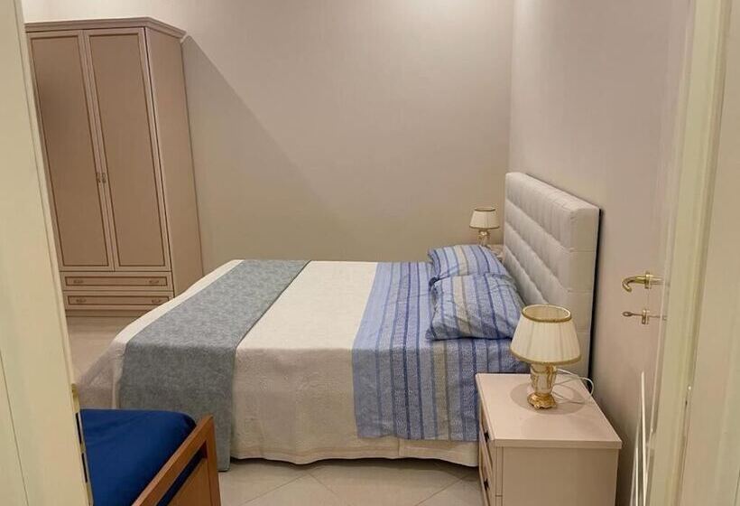 مبيت وإفطار Nicole House