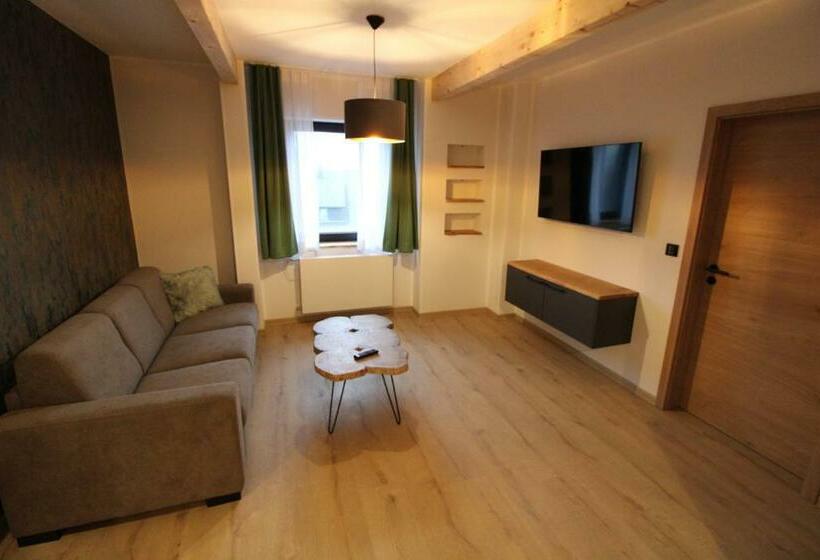 ホテル Der Hirsch