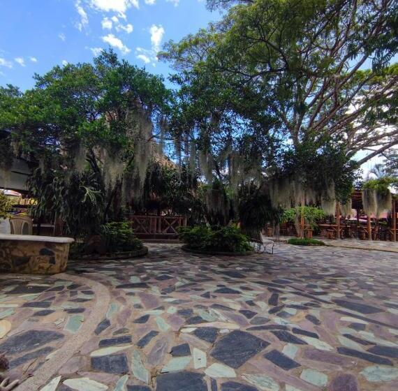 هتل Campestre San Joaquin