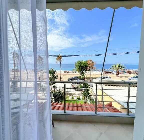 هتل Ionian View B&b