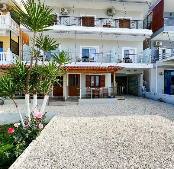 هتل Ionian View B&b