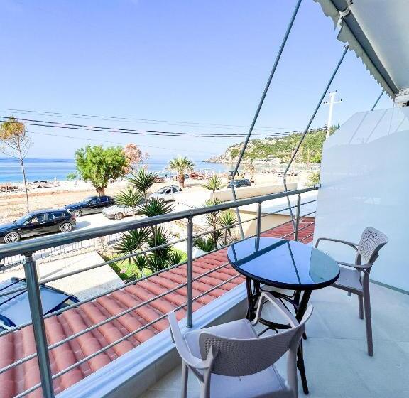 هتل Ionian View B&b