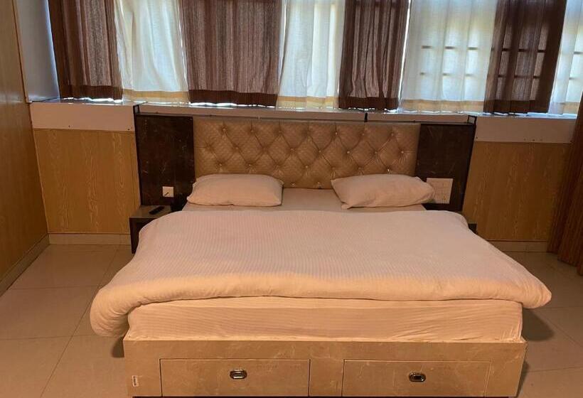 Hotel Jai Maa Bhagwati