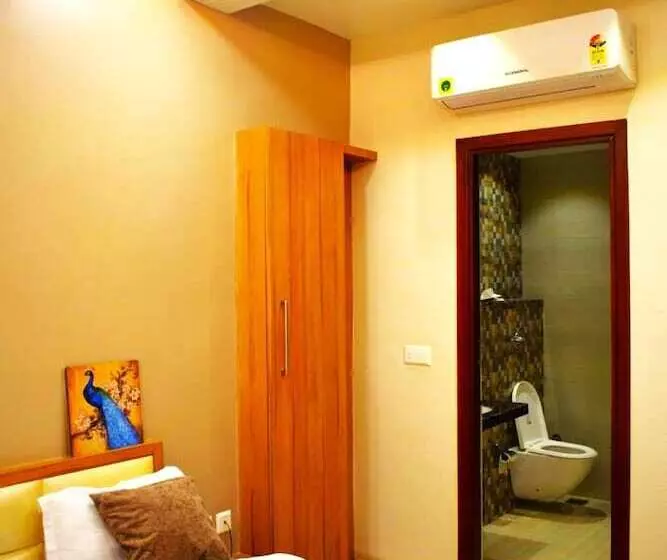 ホテル Singh Comfort Inn