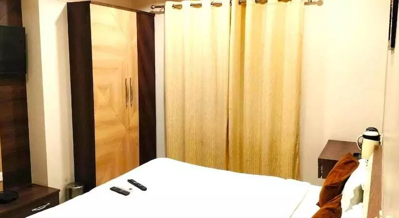 ホテル Singh Comfort Inn