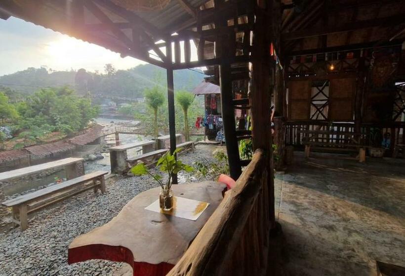 פנסיון Enter Point