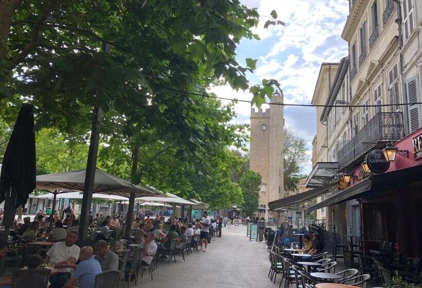 膳宿费 La Pignotte