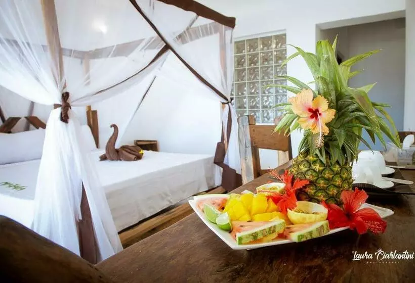 Uroa Zanzibar Vera Beach Hotel By Moonshine
