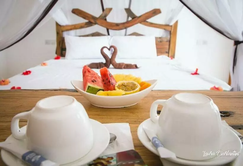 Uroa Zanzibar Vera Beach Hotel By Moonshine