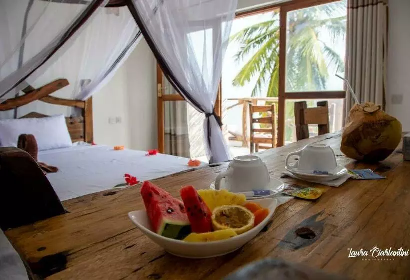 Uroa Zanzibar Vera Beach Hotel By Moonshine
