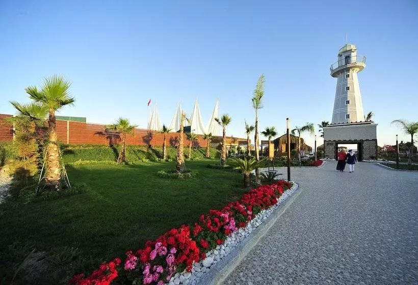 Adenya Hotel & Resort