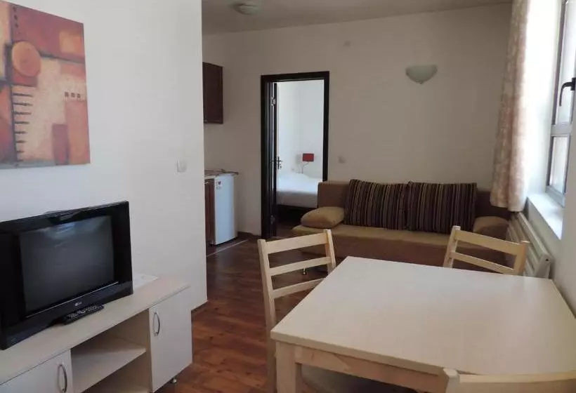 Gondola Apartments & Suites